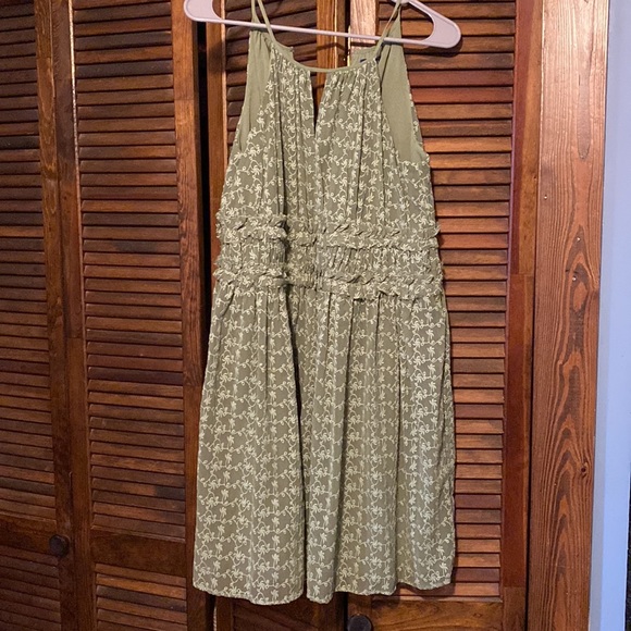 Green Spring Dress - Picture 2 of 4